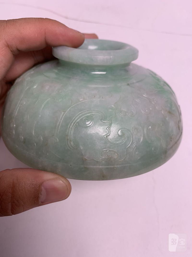 清 翡翠游环凤耳兽面纹盖炉（紫檀座） - 图5